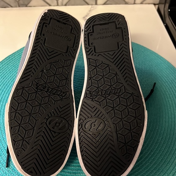 Heelys  Pro 20 Sneakers WITHOUT wheels - Picture 5 of 5